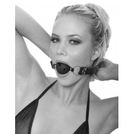 Черный кляп с дырочками Breathable Ball Gag